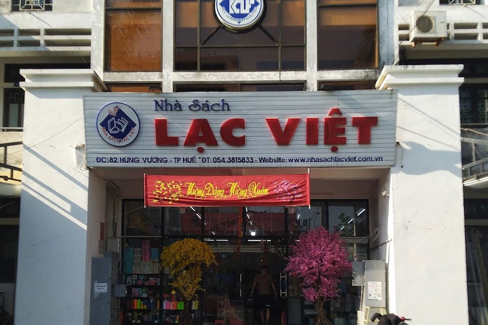 Nhà sách Lạc Việt Huế